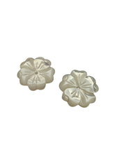 White flower Mother Of Pearl, SKU#M4617