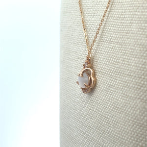 Pearl Rhinestone Gold Plated Charm, M4436