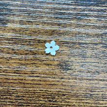 6mm White Cherry Blossom, M4530