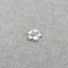 10mm White Cherry Blossom, M4536
