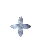 Carved Mother Of Pearl Flower, M3772