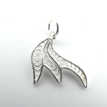 Long leaf charm, sterling silver, sku#M3948￼