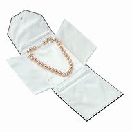Pearl & Necklace Presentation Folder