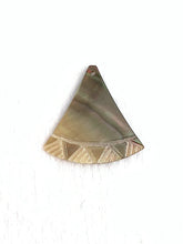 Mother of Pearl Charm Sku#M2340