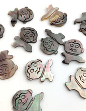 Mother of Pearl Charm Sku#M471