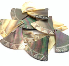 Mother of Pearl Charm Sku#M2340