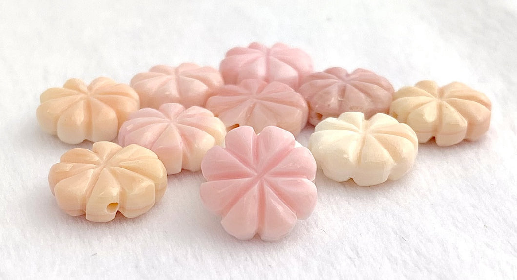 Mother of Pearl Flower Bead Sku#M494