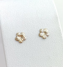 14kGF Flower Stud Sku#2281-4