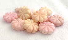 Mother of Pearl Flower Bead Sku#M494