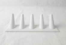 5 Finger Ring Display (ring not included).
