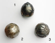 Carved Tattoo Tahitian Pearl 14mm (380)