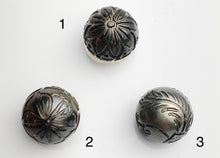 Carved Tattoo Tahitian Pearl 14mm (367)