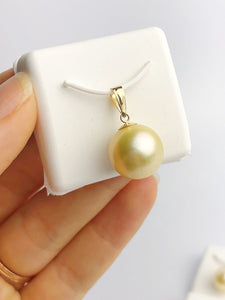 12-14mm AAA Quality South Sea Pearl Pendants on 14K Gold (452 - Size 12, 13, 14mm)