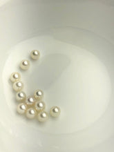 White South Sea Loose Pearls, Round, 8mm - 8.9mm, AAA Quality