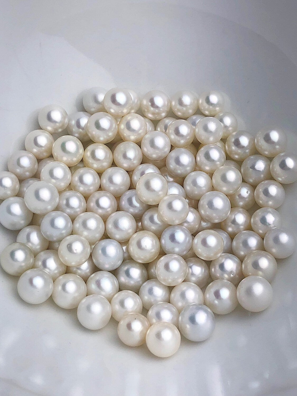 AAA+ South Sea White Shell Pearl Beads – 2-20mm Round, Smooth, Center-Drilled Strand