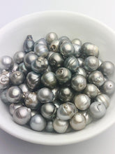 15mm GIANT, 10 pcs, Tahiti Pearls, Light Silver, Natural color, Loose Pearls, Assorted Shapes, 15-17mm (817)