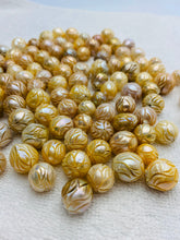 Carved Edison Pearls #918