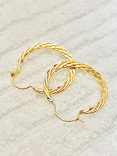 14k gold filled earrings, woven style, DE-654 Tiny