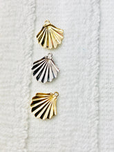 14K Solid Gold Seashell Charm w/ Ring, 9.9x11.2mm, Made in USA (L-20)