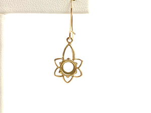 14KGF Open sun with flower charm , Sku#31B