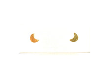14KGF Moon Studs , Sku#167.020-4