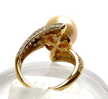 14K solid gold, south sea pearl ring W/ 0.66 carat diamonds