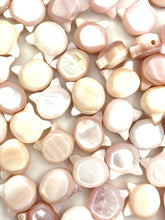 Mother Of Pearls Pink Cat Beads, Sku#M19