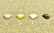 Mother Of Pearls Paw Print
