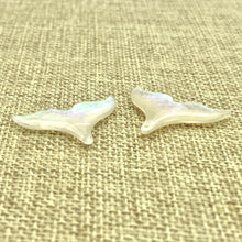 Mother Of Pearls Natural Whale Tail Beads, Sku#M22