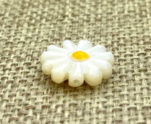 Mother Of Pearls Sunflower Beads, Sku#M56