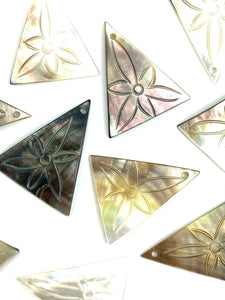 Mother Of Pearl Triangle with Flower Shell, Sku#M325