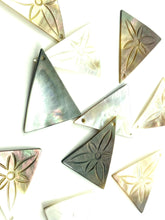 Mother Of Pearl Triangle with Flower Shell, Sku#M325
