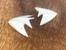 Mother Of Pearl Fish Shell, Sku#M381