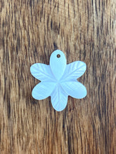 Mother Of Pearl Flower Shell, Sku#M364