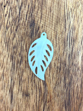 Mother Of Pearl Leaf Shell, Sku#M274