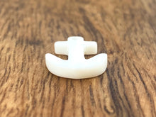 Mother Of Pearl White Anchor Shell, Sku#M405