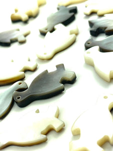 Mother Of Pearl Penguin Shell, Mother OF Pearl Bead, Sku#258