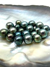 Stunning AA+ peacock Tahitian pearls, Round, 8-11mm