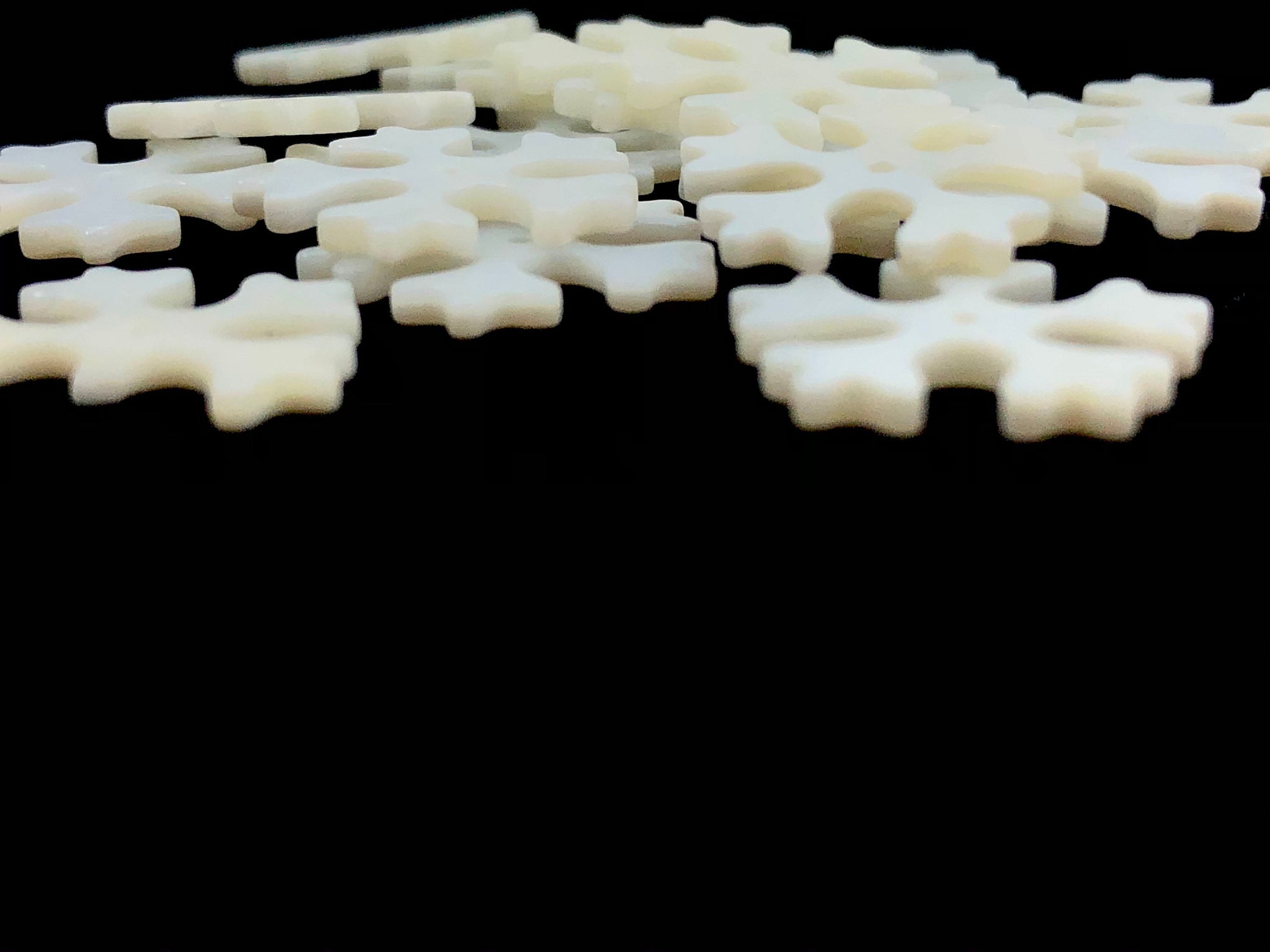 Mother Of Pearl Snowflake Sku#M419
