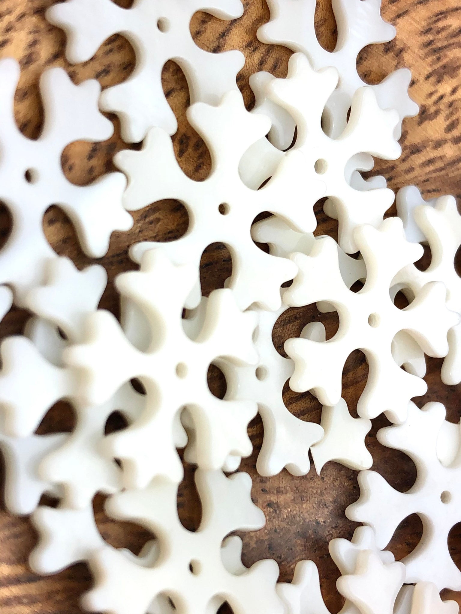 Mother Of Pearl Snowflake Sku#M419