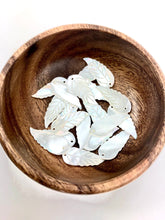 Mother Of Pearl Leaf Sku#M295