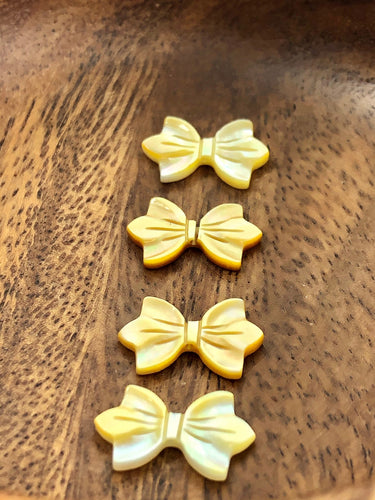Mother Of Pearl Bow Sku#M133