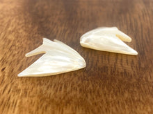 Mother Of Pearl Fish Shell, Sku#M381