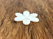 Mother Of Pearl Flower Shell, Sku#M364