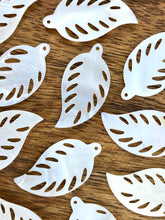 Mother Of Pearl Leaf Shell, Sku#M274