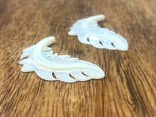 Mother Of Pearl Leaf Shell, Sku#M380
