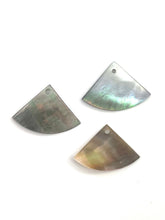 Mother Of Pearl Triangle Shell, Sku#M189