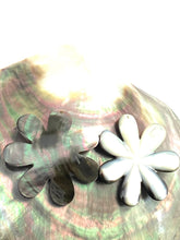 M86 Black Tahitian MOP Jasmine Flower