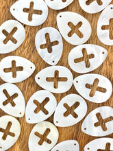 White South Sea Mother Of Pearl Beads, Sku#M634
