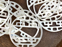White South Sea Mother Of Pearl Beads, Sku#M553